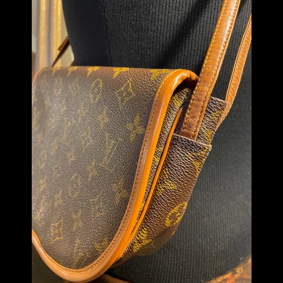 🌞 Louis Vuitton shoulder body bag - Picture 4 of 10